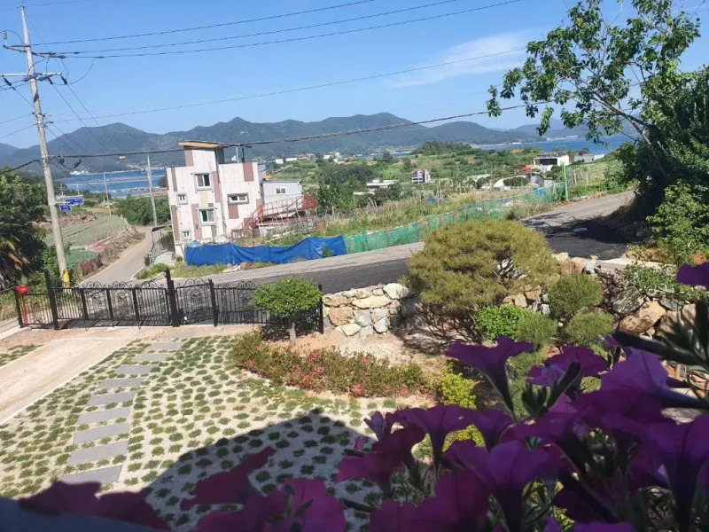 High-Quality House Ocean view