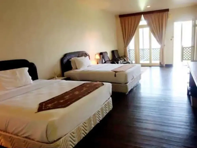 Raintree Beach & Golf Resort