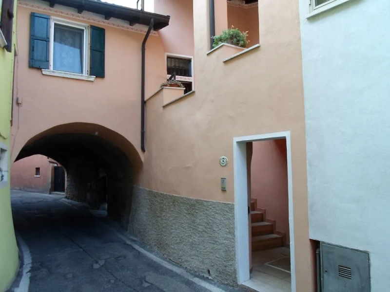 Il Volto Del Lago Rooms and Apartments