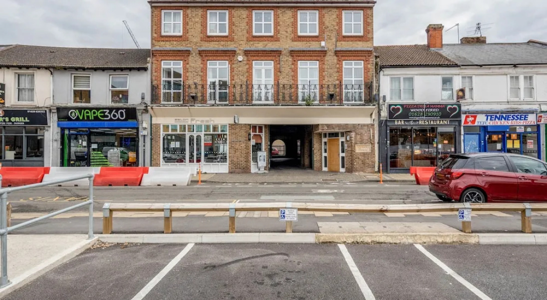 Luxury 2 Bedroom Apartments with Parking