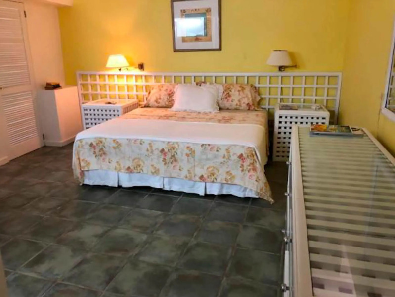 Bequia Beachfront Villa Hotel