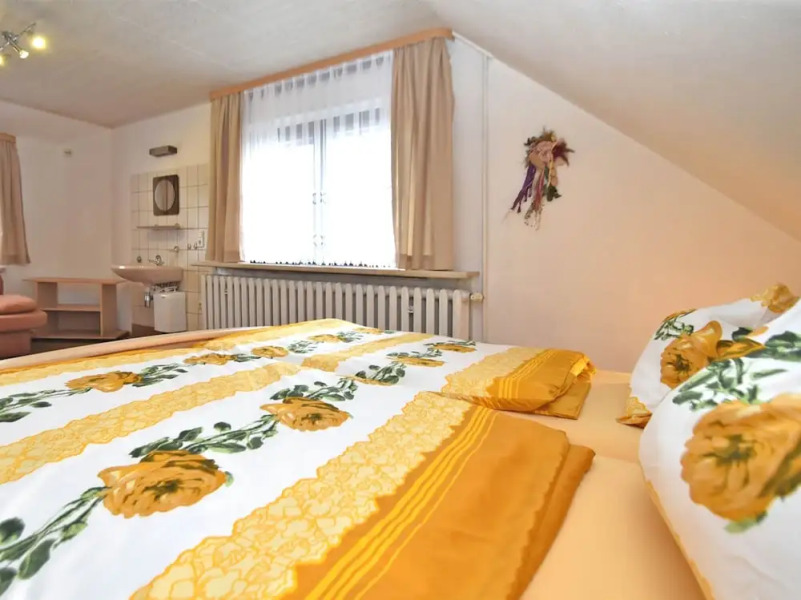 Einladende Ferienwohnung mit Garten