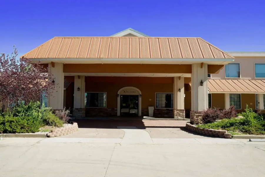 Quality Inn & Suites