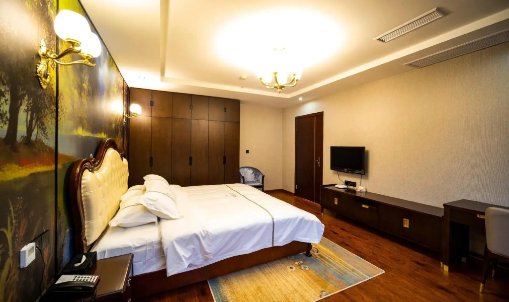 Xingwen Yinfeng Hotel