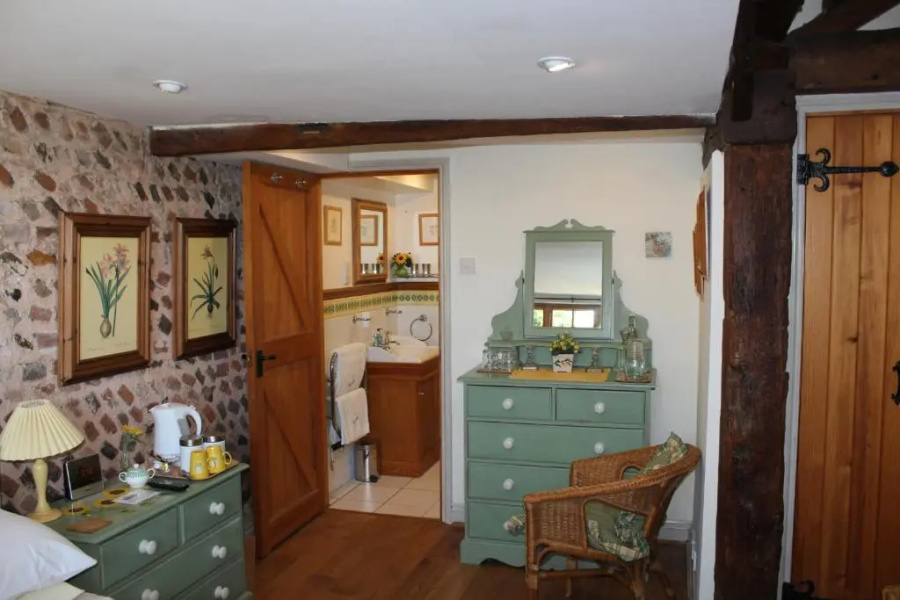 Clayton Wickham Farmhouse