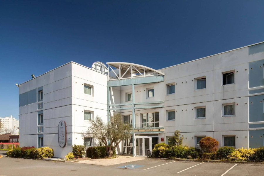 B&B HOTEL Douai Parc des Expos Cuincy