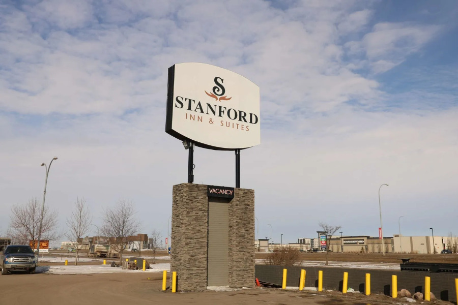 Travelodge by Wyndham Grande Prairie