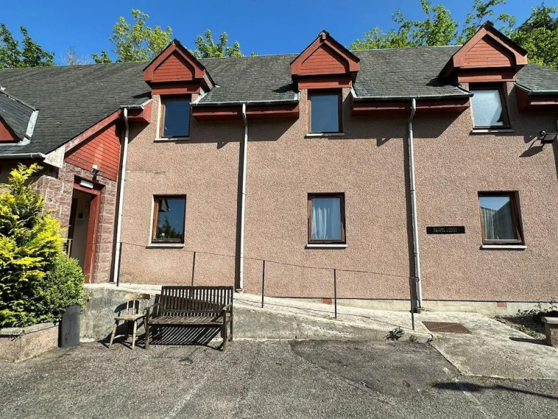 OYO Mackays Travel Lodge Hotel