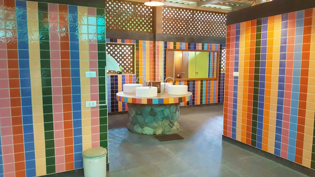 Birds and Bees Resort