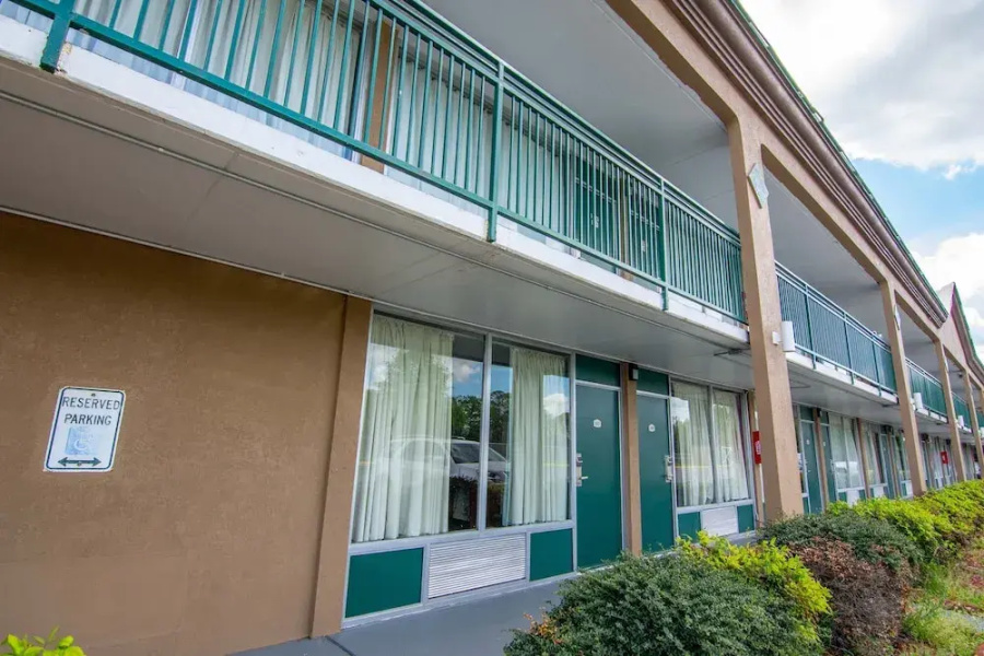 Reidsville Inn & Suites