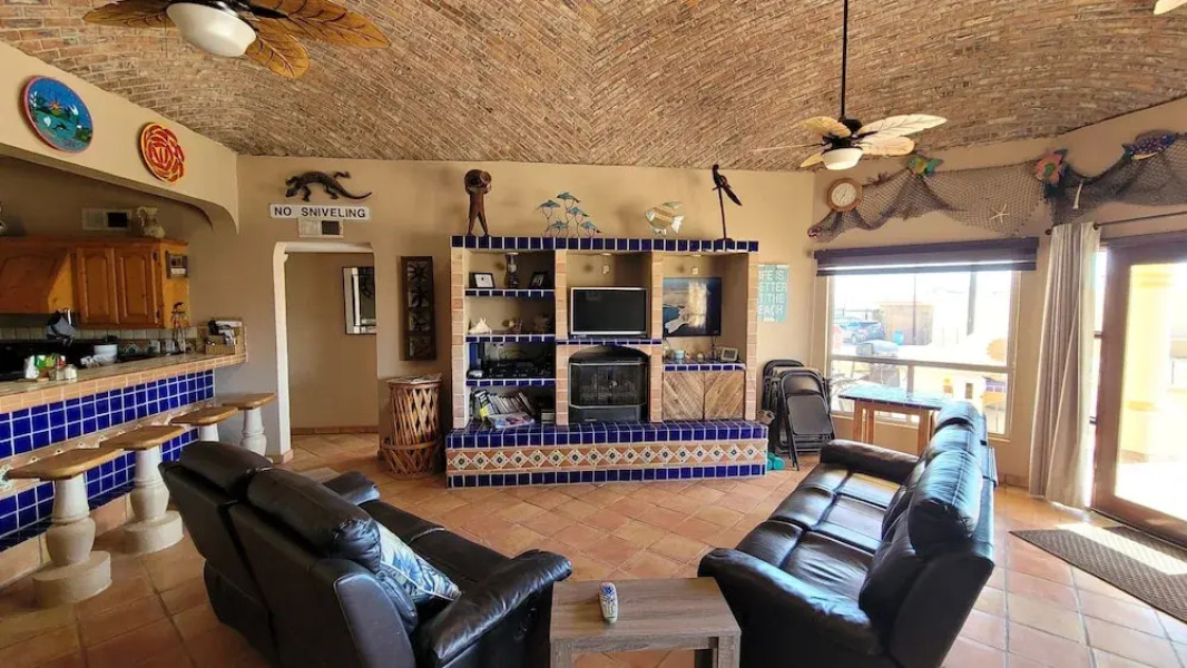 Campbell s House 2nd row Wifi Las Conchas