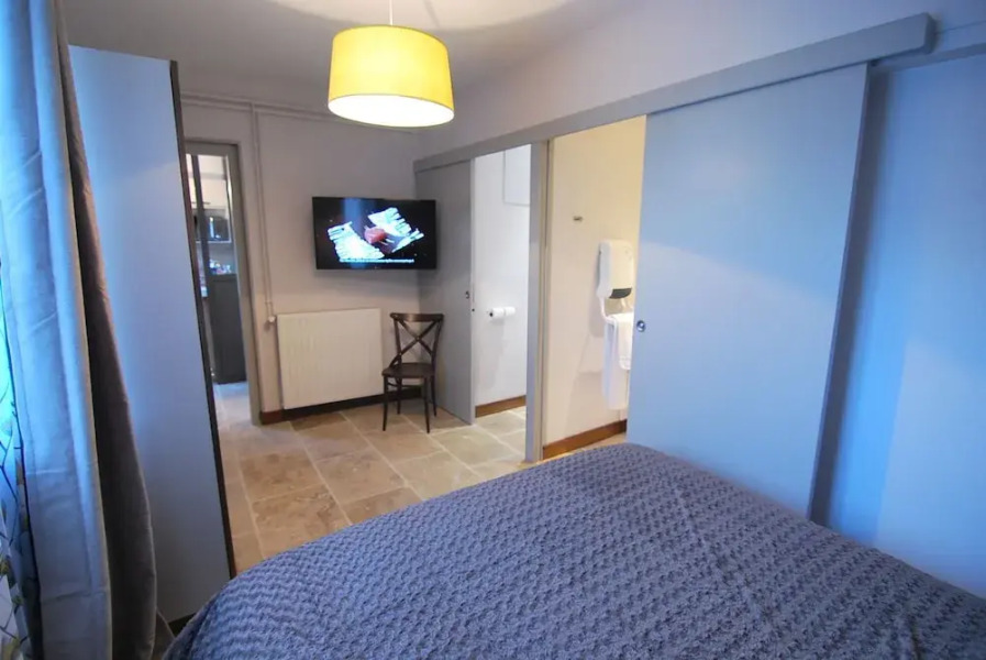 Appartements Pied à Terre, haut standing avec cuisine équipée et terrasse / Groupe HRM