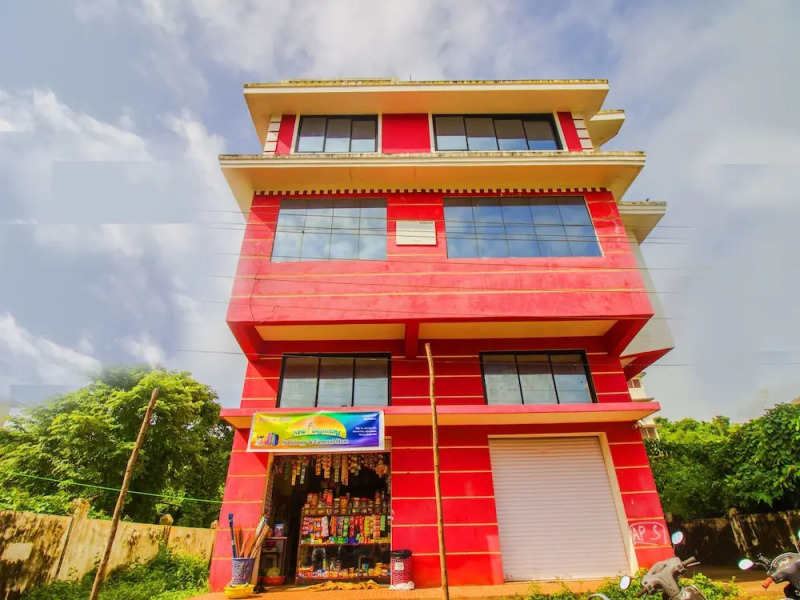 OYO 18352 Home Elegant 2BHK Mall De Goa