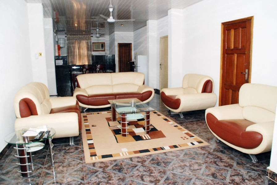 Royalty Hotels & Recreations