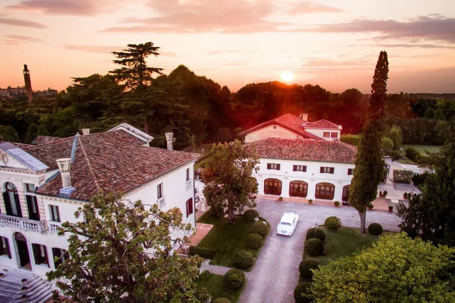 Villa Franceschi Hotel & Resort