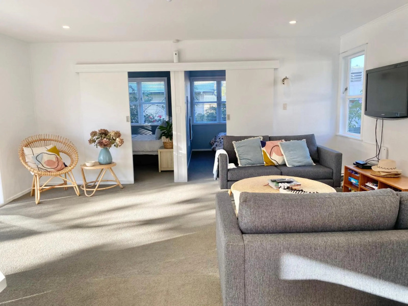 Magnolia Cottage - Kuaotunu Holiday Home