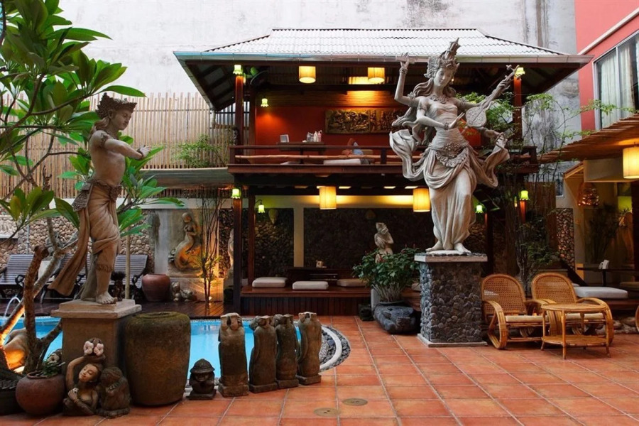 Villa Cha Cha Banglumphu