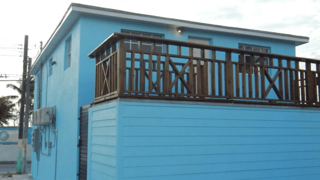 BIMINI LOFTS Across from Big Game club - 1 of 2 furnished apartments