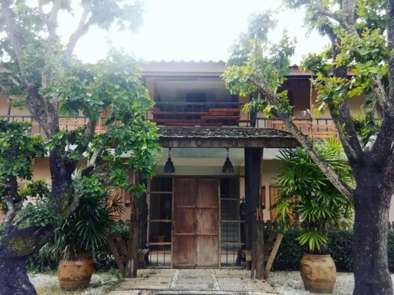 Palm Hug Resort & Camping Homestay