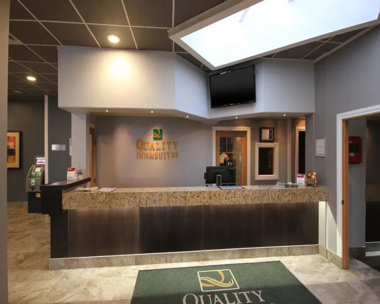 Quality Inn & Suites High Level