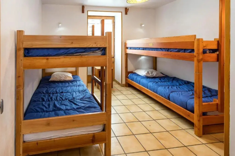 Appartement de 3 chambres avec jardin clos et wifi a Arvieux a 1 km des pistes