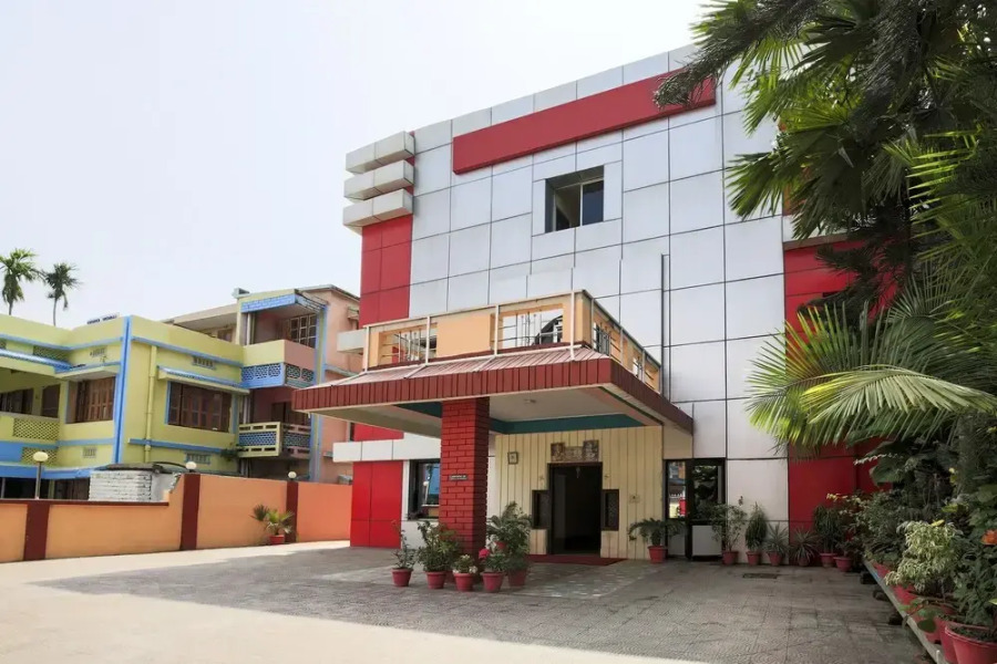 OYO 436 Hotel Everest Inn