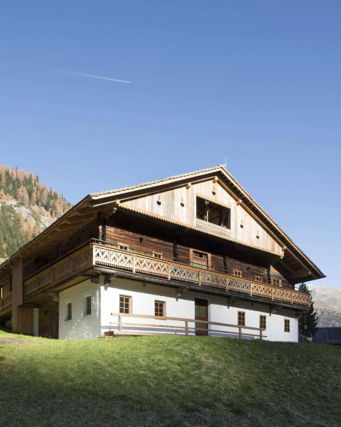 Ferienwohnungen am Berg - Giatla Haus