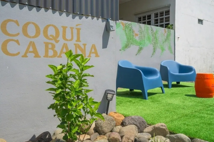 Walk to Beach or Swim in the Pool, 4 Bedrooms 4 Home by Redawning