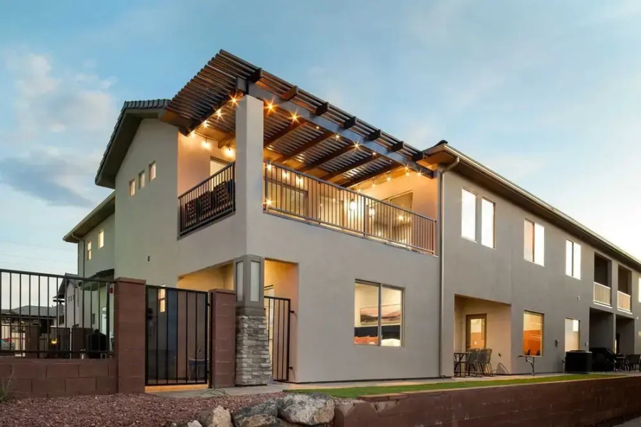 Winner, Winner! 13 Bedroom Home