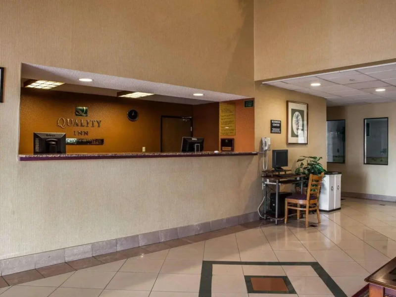 Quality Inn O'Fallon IL - St. Louis