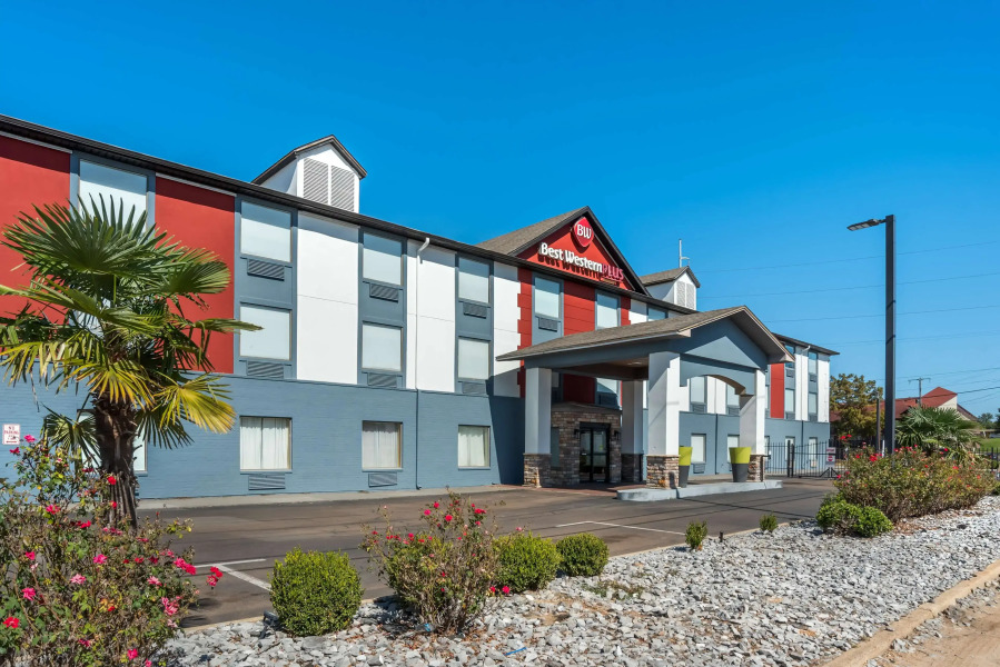 Best Western Plus Jackson Downtown Coliseum