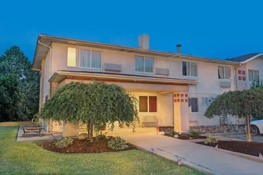 Super 8 Motel - Mars/cranberry/pittsburgh Area