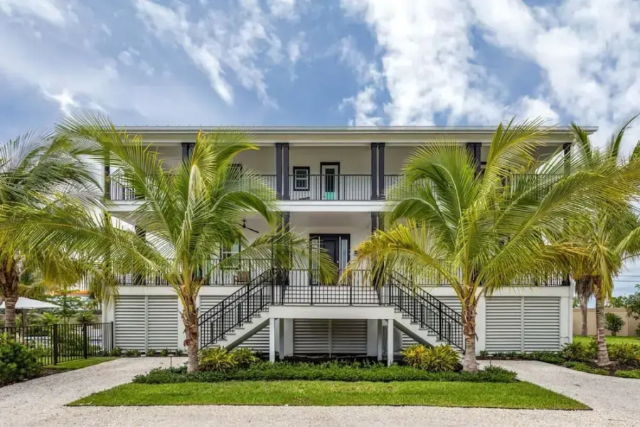 New Windrose House by Brightwild Pool