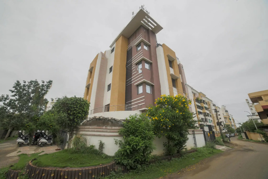 OYO 7439 Hotel Gayatri Inn Annex