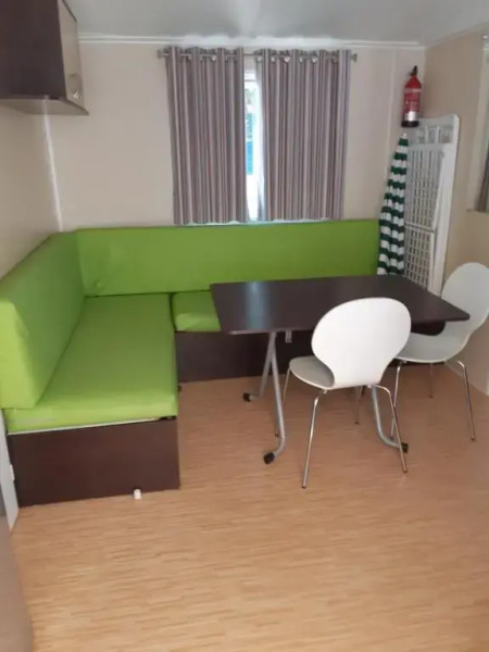 Mobil home dans camping 4*