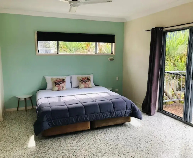 Emus Beach Resort