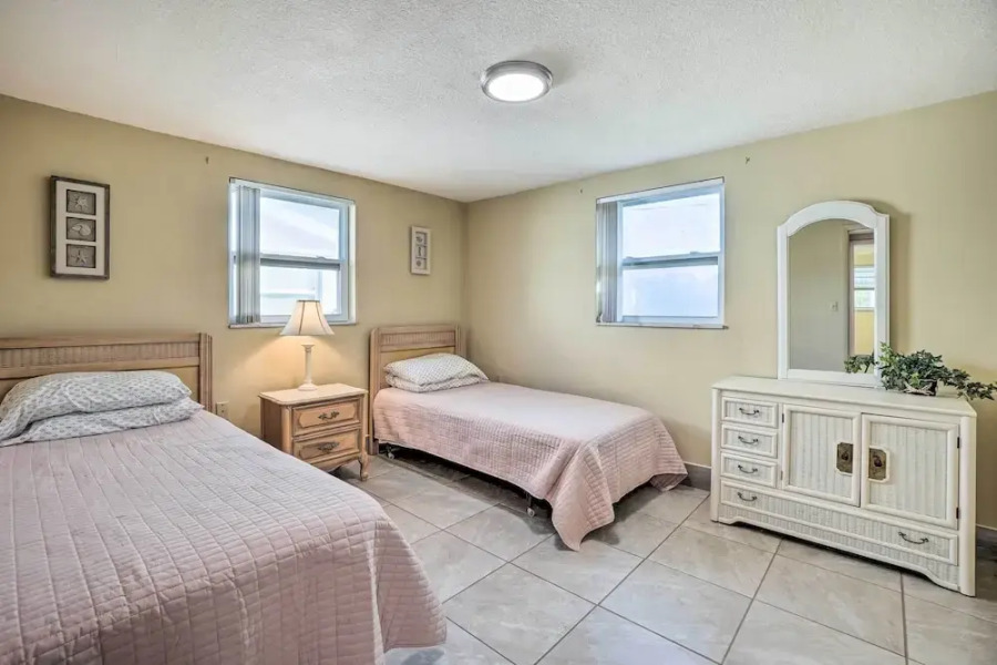 Cozy Holiday Home w/ Yard ~ 5 Mi to Beach!