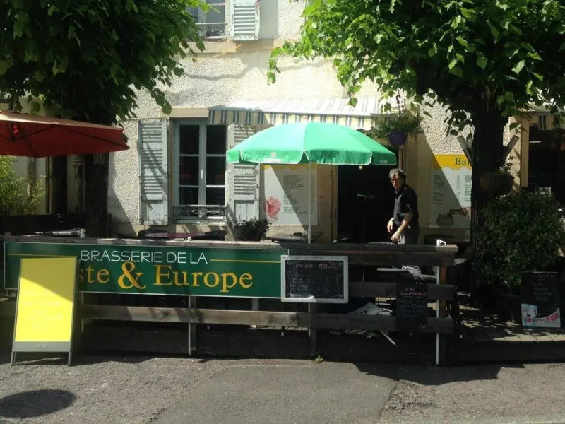 The Hotel De La Poste Et Europe