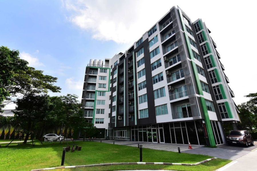 Big Tree Residence Suvarnabhumi