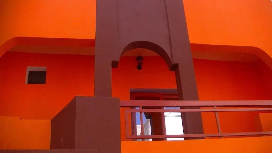 Redface Studios Meublés