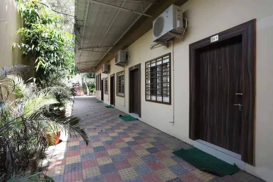 Oyo 46175 Blue Lotus Club And Resorts