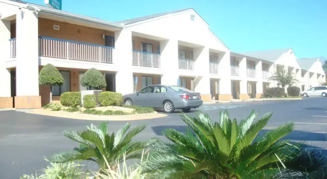 Americas Best Inn - Perry