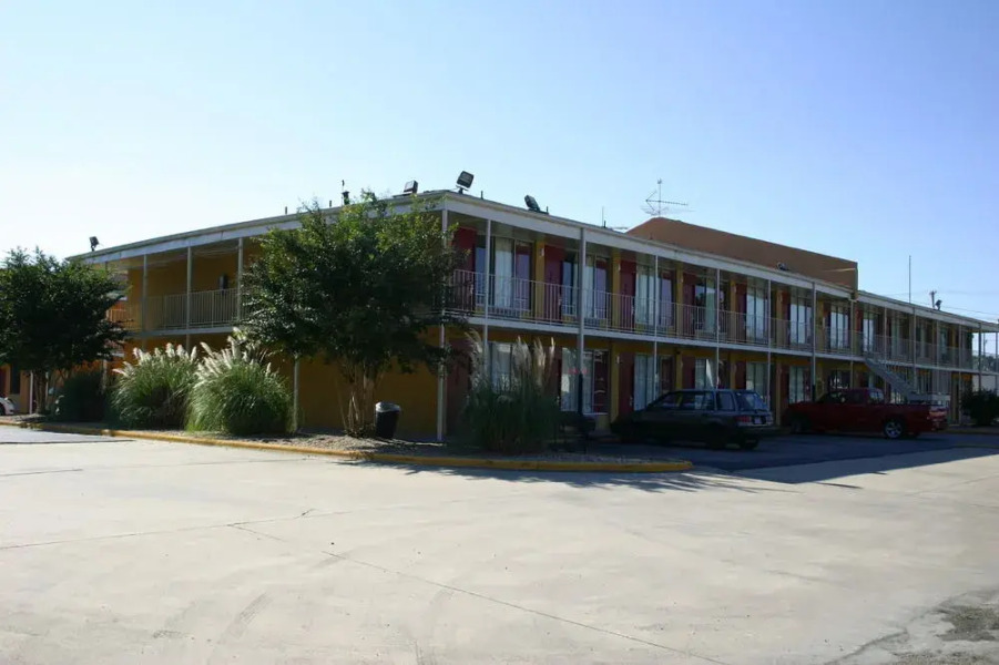 Ashburn Inn of GoldRock