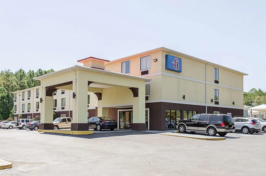 Quality Inn & Suites Biloxi - Ocean Springs
