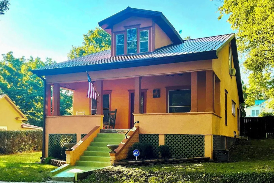 Country-chic Cotter Home w/ Outdoor Living Space!