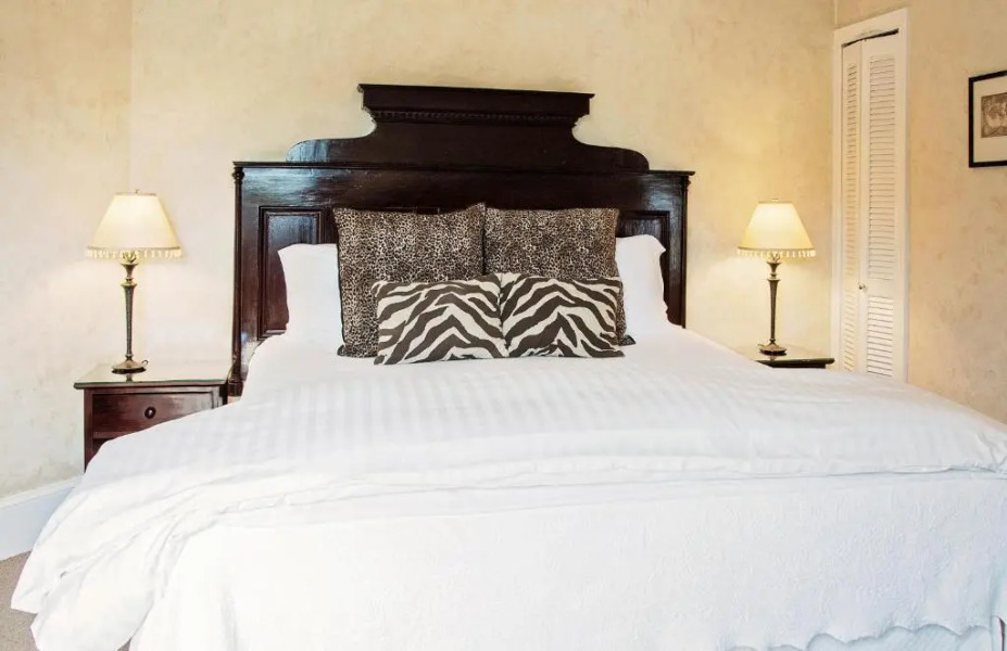 1801 First Luxury Inn