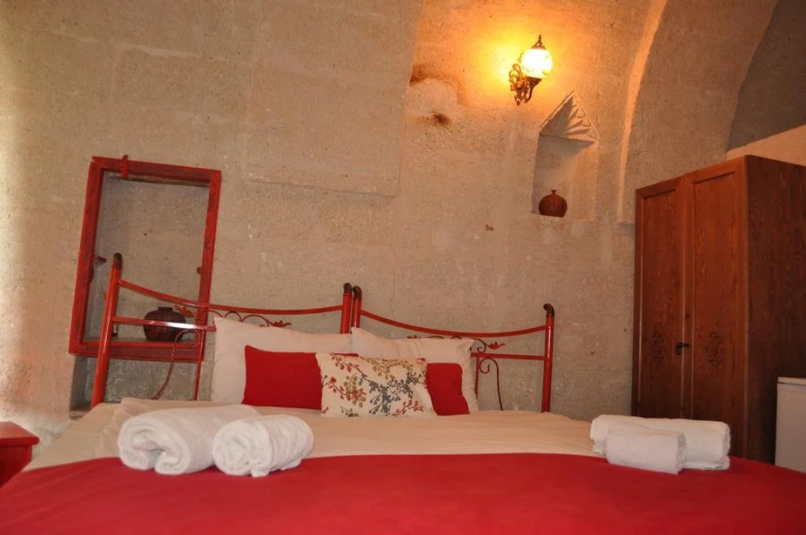 Turbel Cave House