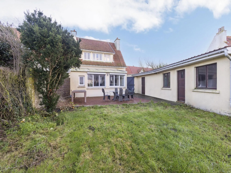 Nice Holiday Home In Audinghen With Garden