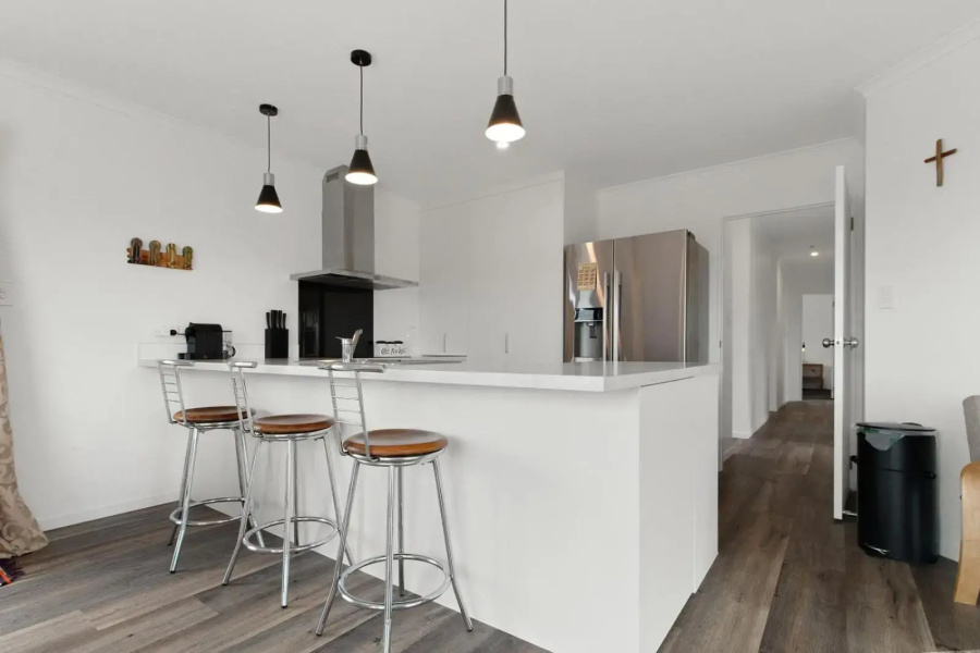 Sandy Shores - Waihi Beach Holiday Home