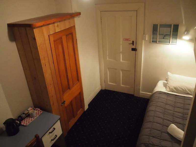 Kiwis Nest Backpackers and Budget Accommodation